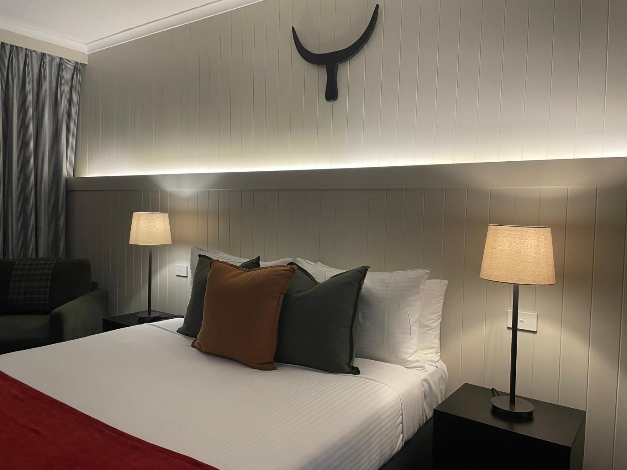 The Black Bull Motel Traralgon Rum bild