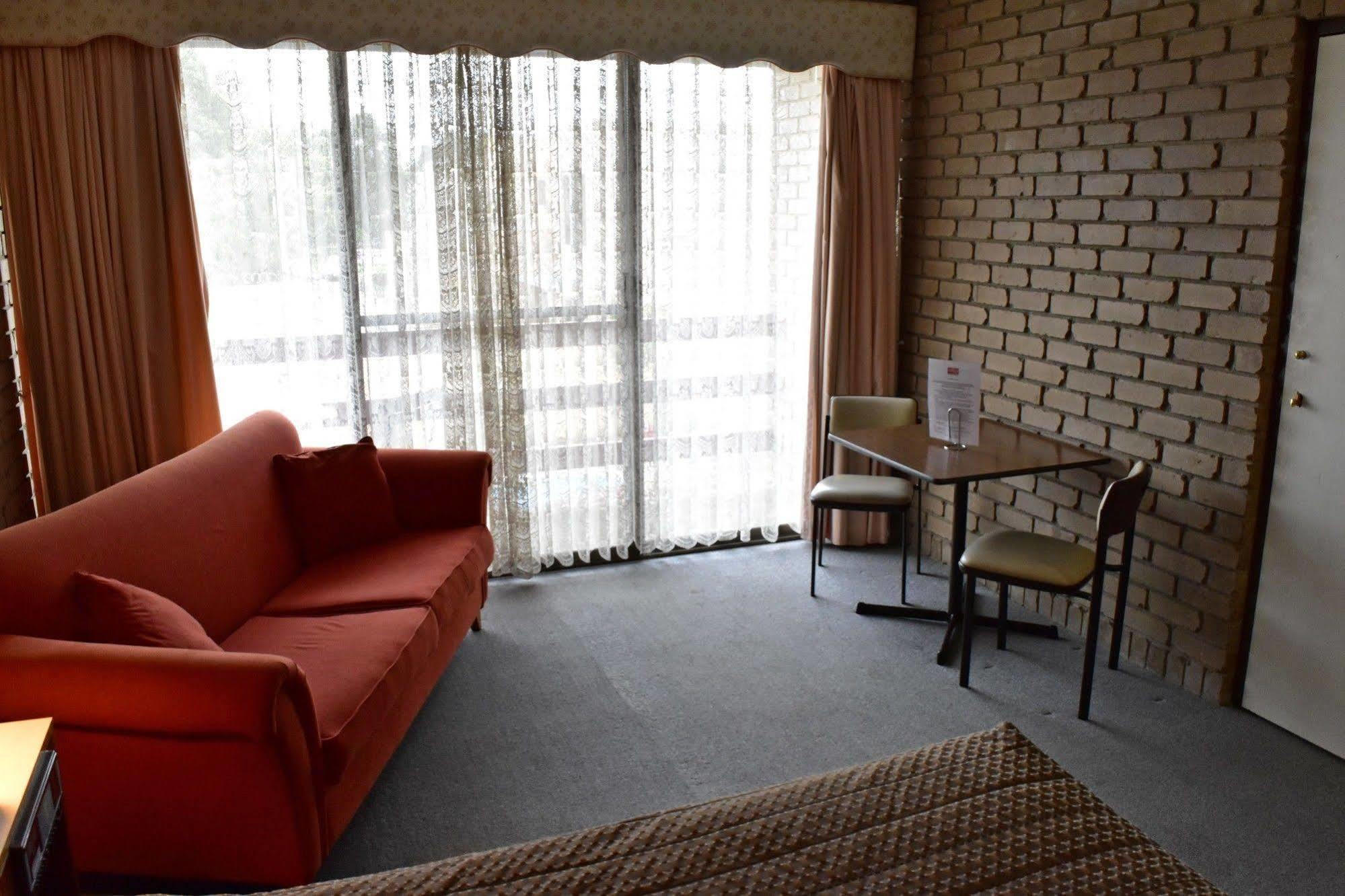 The Black Bull Motel Traralgon Exteriör bild