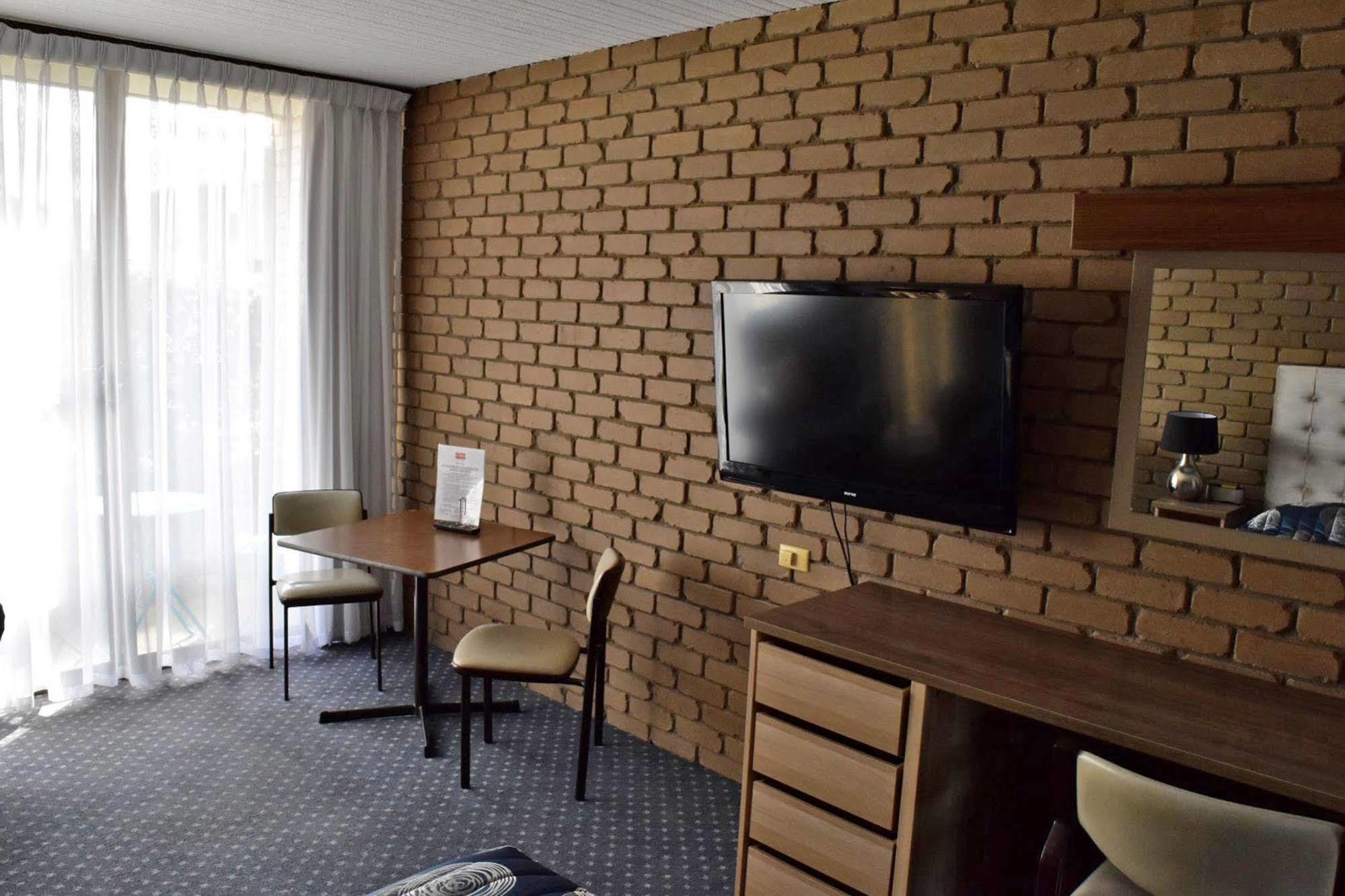 The Black Bull Motel Traralgon Exteriör bild